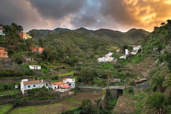 La_hora_Dorada_Vallehermoso.jpg